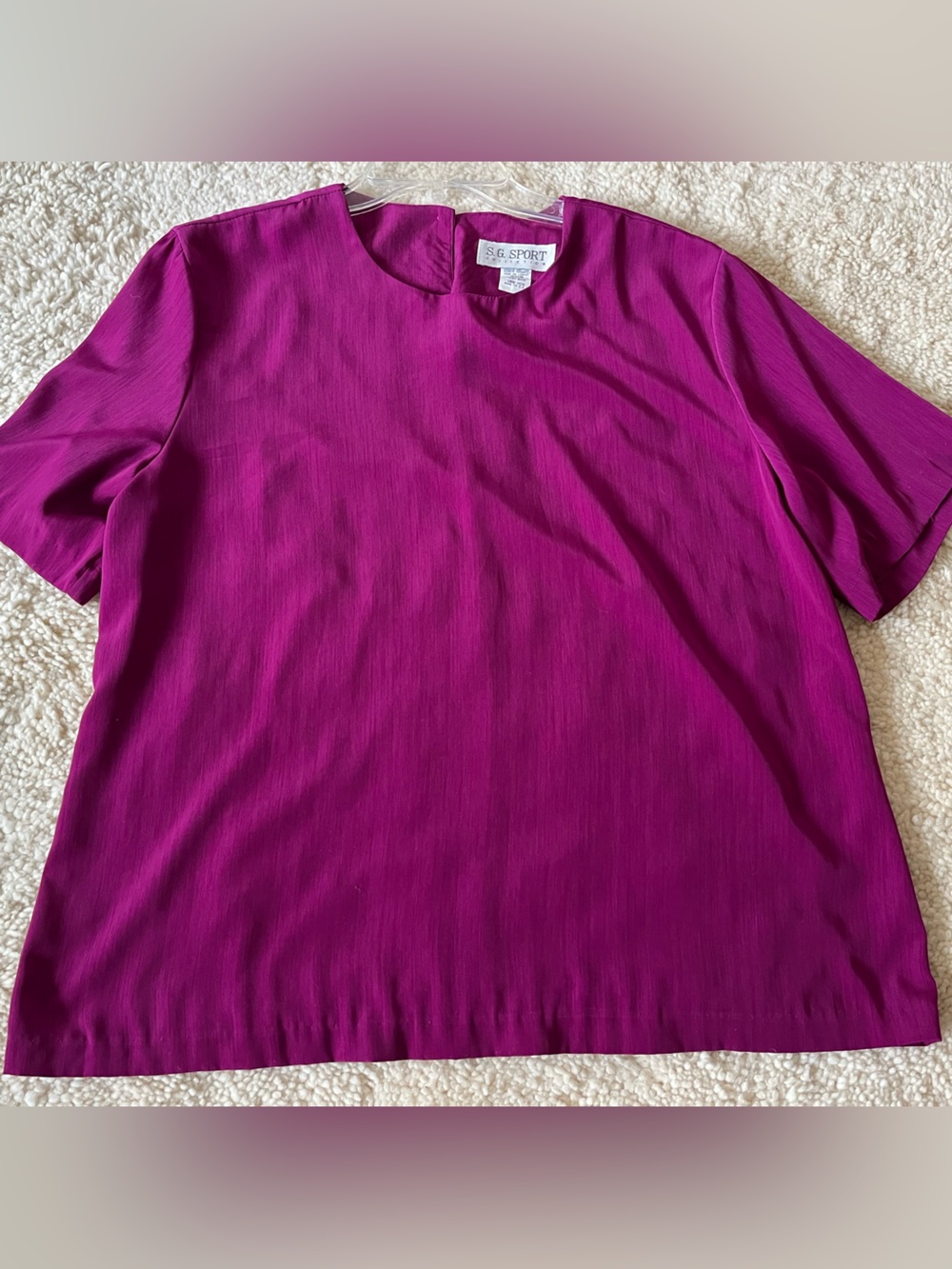 Women's Magenta Short Sleeve Blouse Vertical Texture Keyhole Back Sz 14/16 L Exc